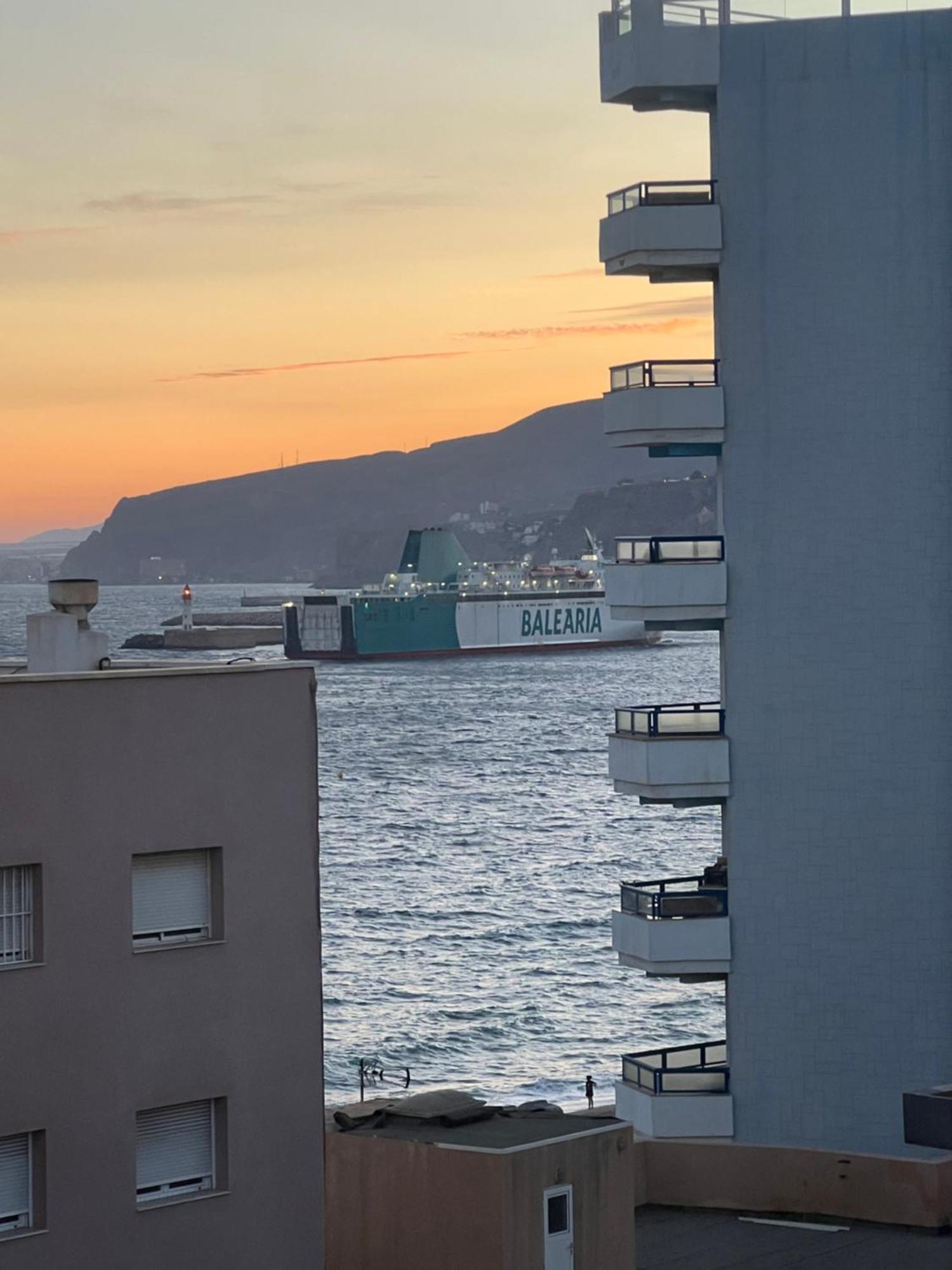 Paseo Maritimo Almeria Zapillo Daniel المظهر الخارجي الصورة